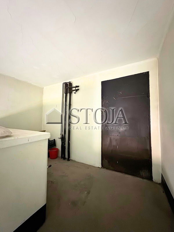 Lokacija: Ljubljana mesto, Center, Tabor