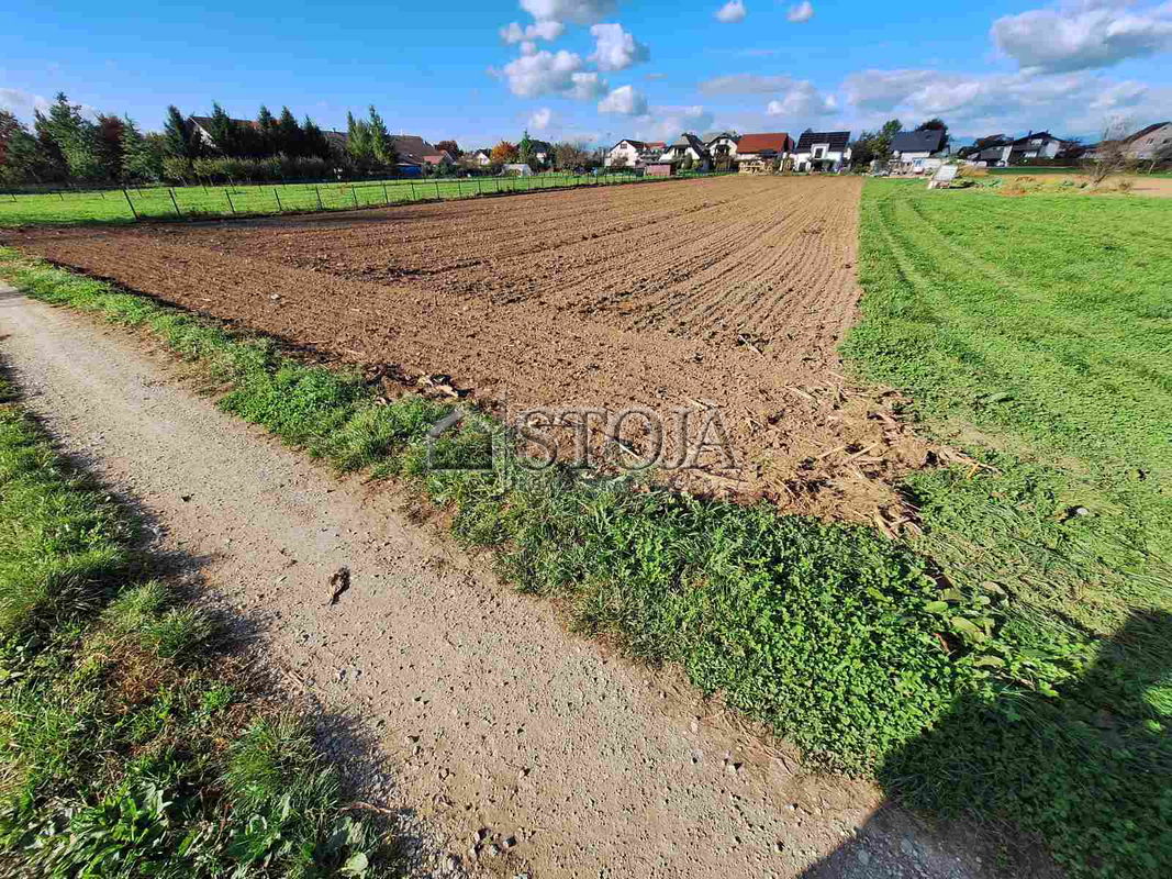 Location: Ljubljana City, Moste-Polje, Sp. Hrušica
