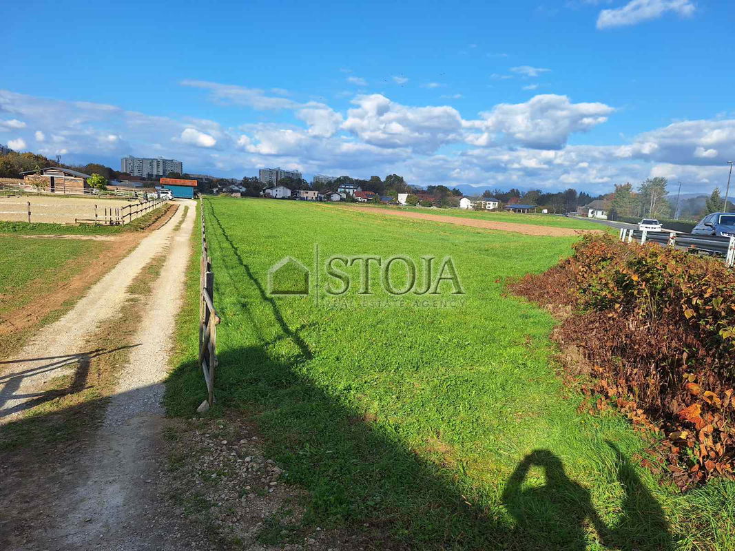 Location: Ljubljana City, Moste-Polje, Sp. Hrušica