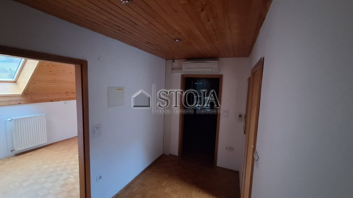 Lokacija: Ljubljana okolica, Lukovica, Spodnje Loke