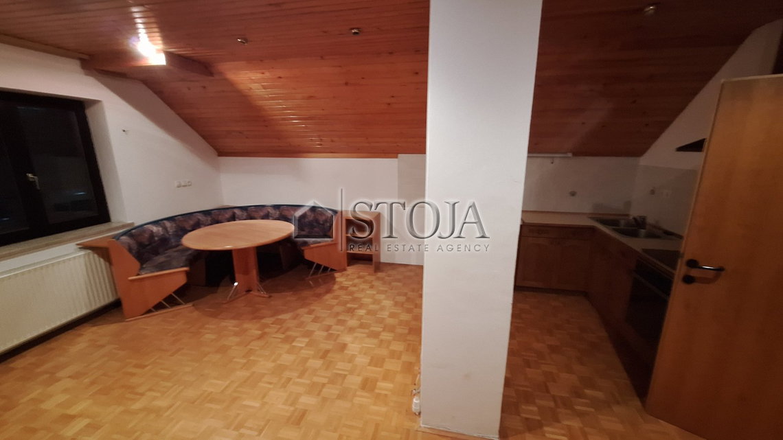 Lokacija: Ljubljana okolica, Lukovica, Spodnje Loke