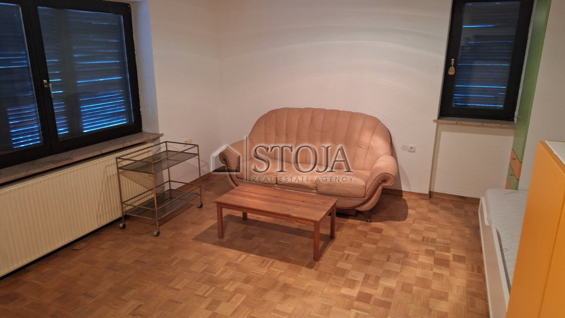 Lokacija: Ljubljana okolica, Lukovica, Spodnje Loke