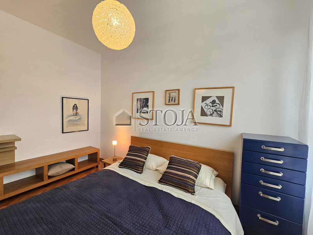 Lokacija: Ljubljana mesto, Center, Center