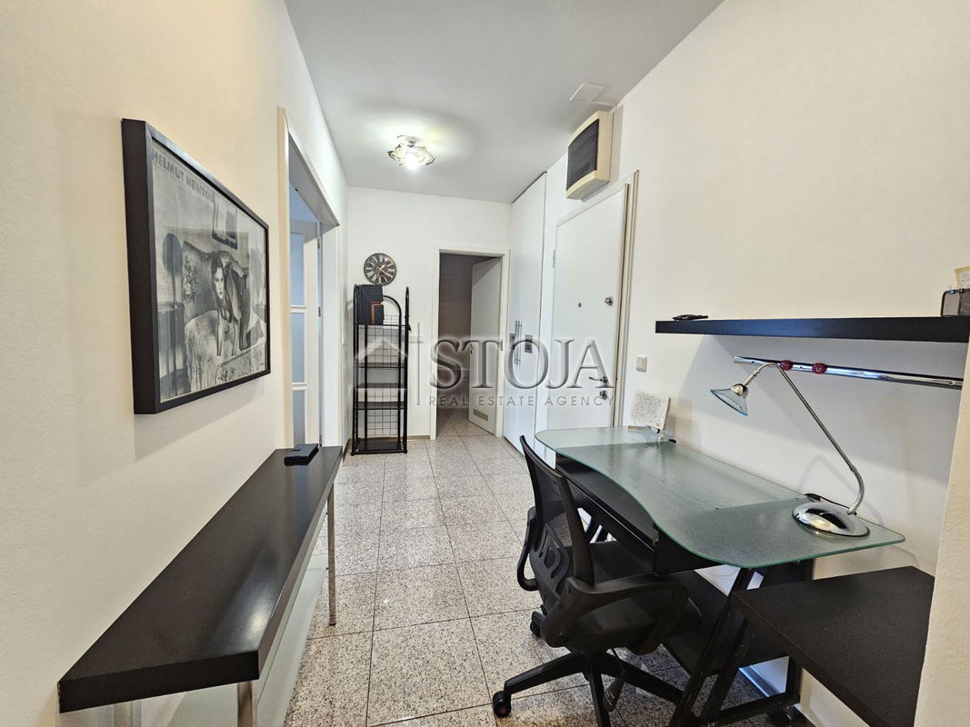 Lokacija: Ljubljana mesto, Center, Center