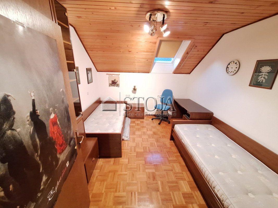 Lokacija: Gorenjska, Škofja Loka, Javorje
