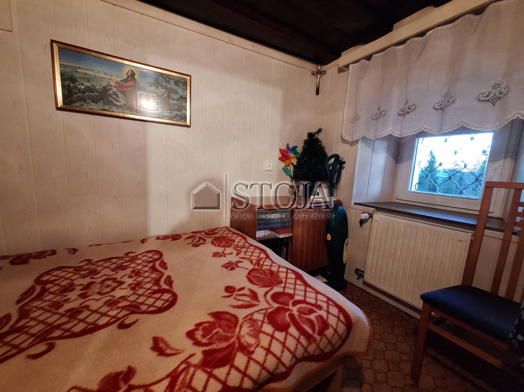 Lokacija: Gorenjska, Škofja Loka, Javorje