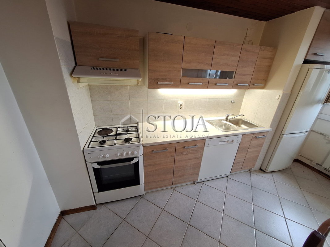 Lokacija: Ljubljana mesto, Šiška, Sp. Šiška