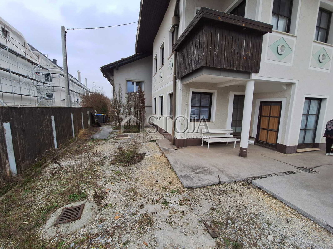 Lokacija: Ljubljana mesto, Vič-Rudnik, Črna vas