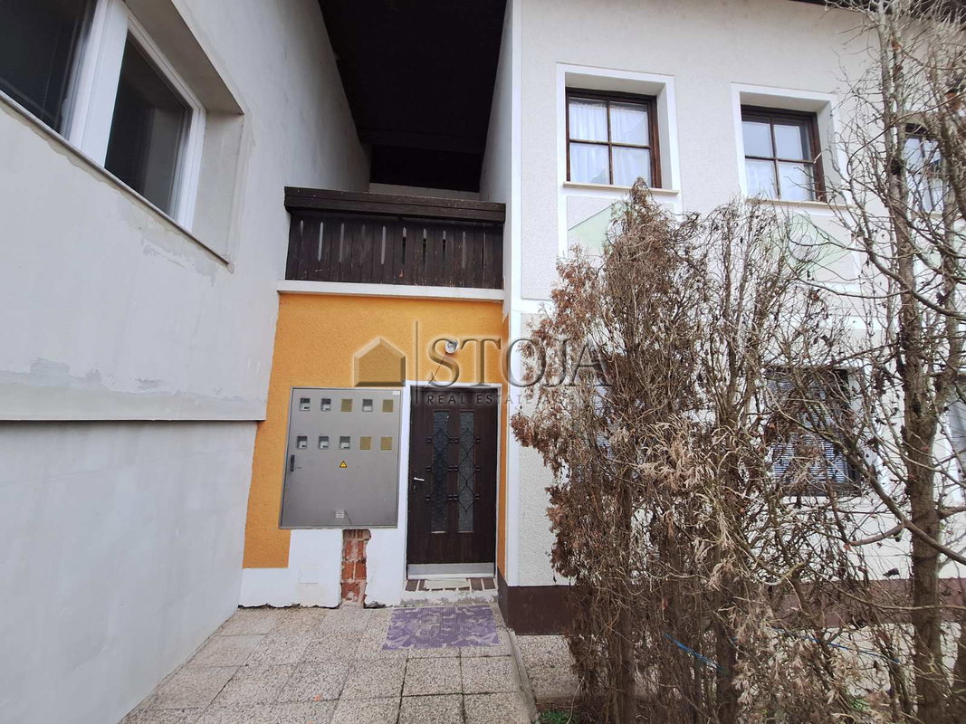 Lokacija: Ljubljana mesto, Vič-Rudnik, Črna vas