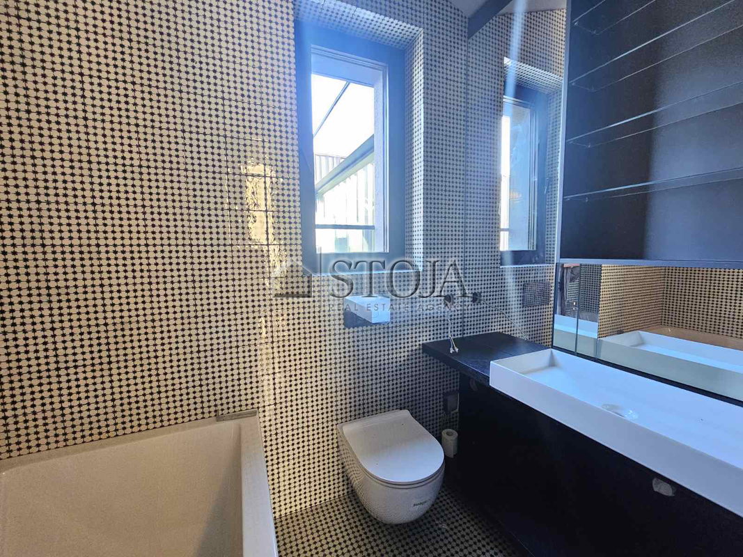 Location: Ljubljana mesto, Bežigrad, Bežigrad