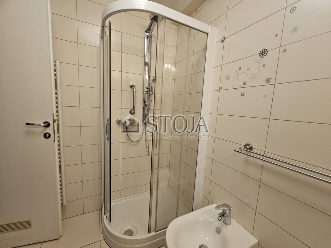 Location: Ljubljana mesto, Bežigrad