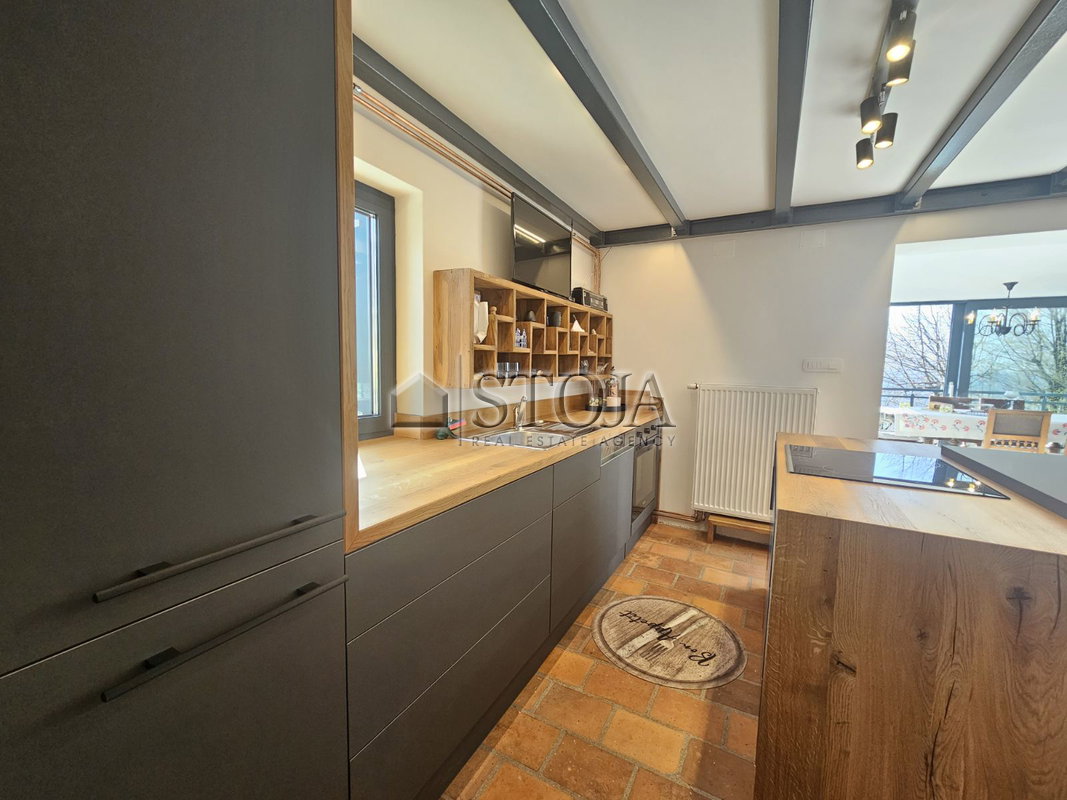 Location: Gorenjska, Cerklje na Gorenjskem, Apno