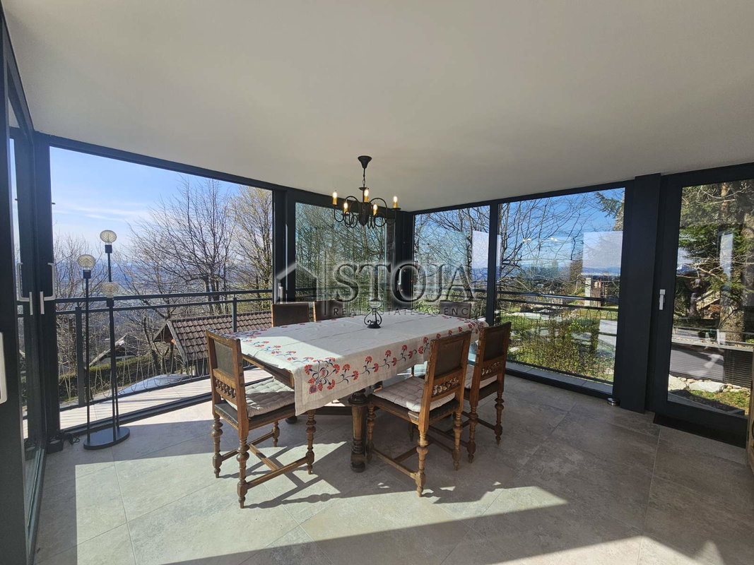 Location: Gorenjska, Cerklje na Gorenjskem, Apno