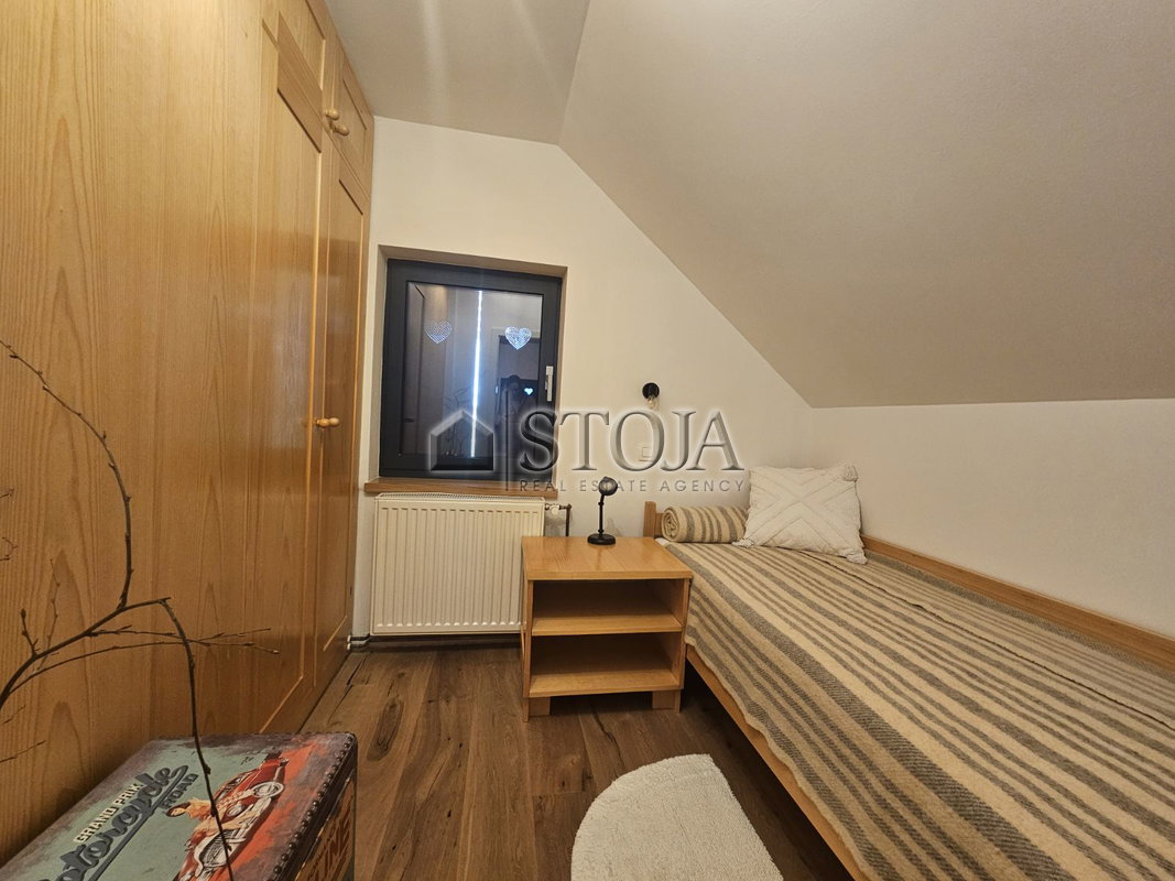 Location: Gorenjska, Cerklje na Gorenjskem, Apno