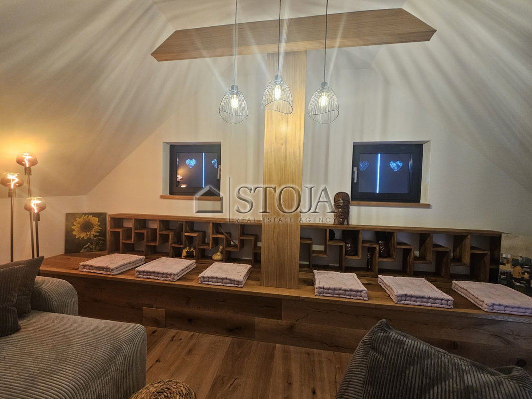 Location: Gorenjska, Cerklje na Gorenjskem, Apno