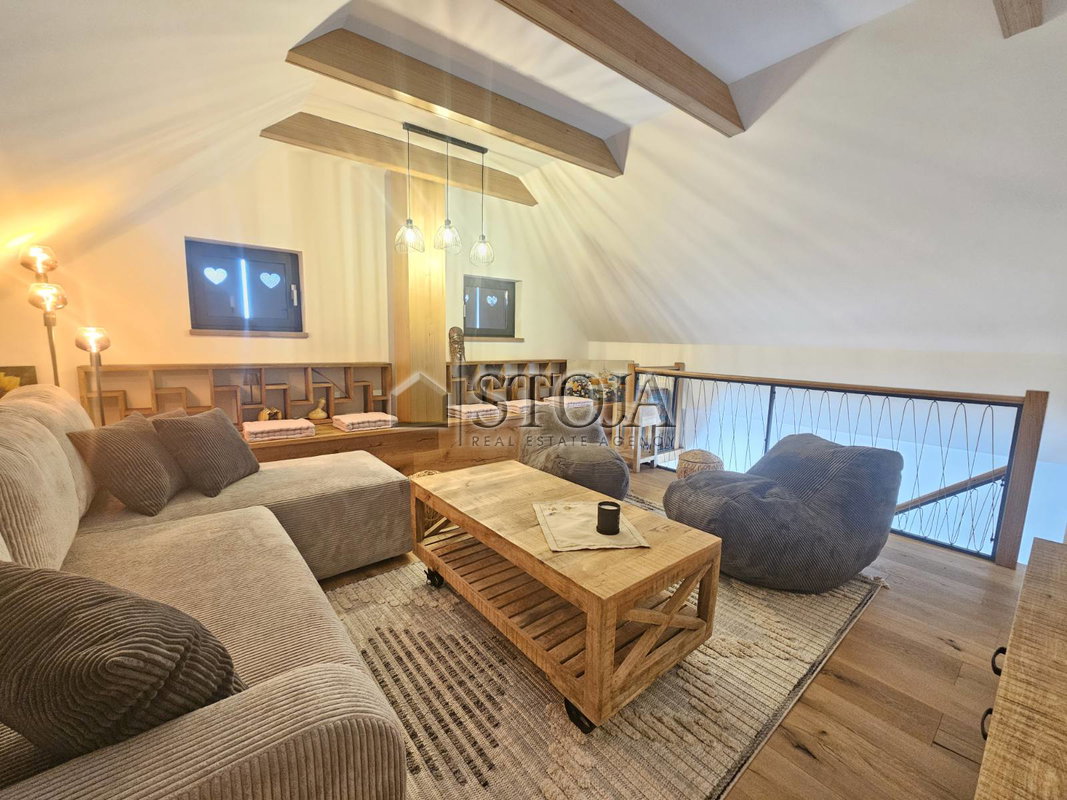 Location: Gorenjska, Cerklje na Gorenjskem, Apno