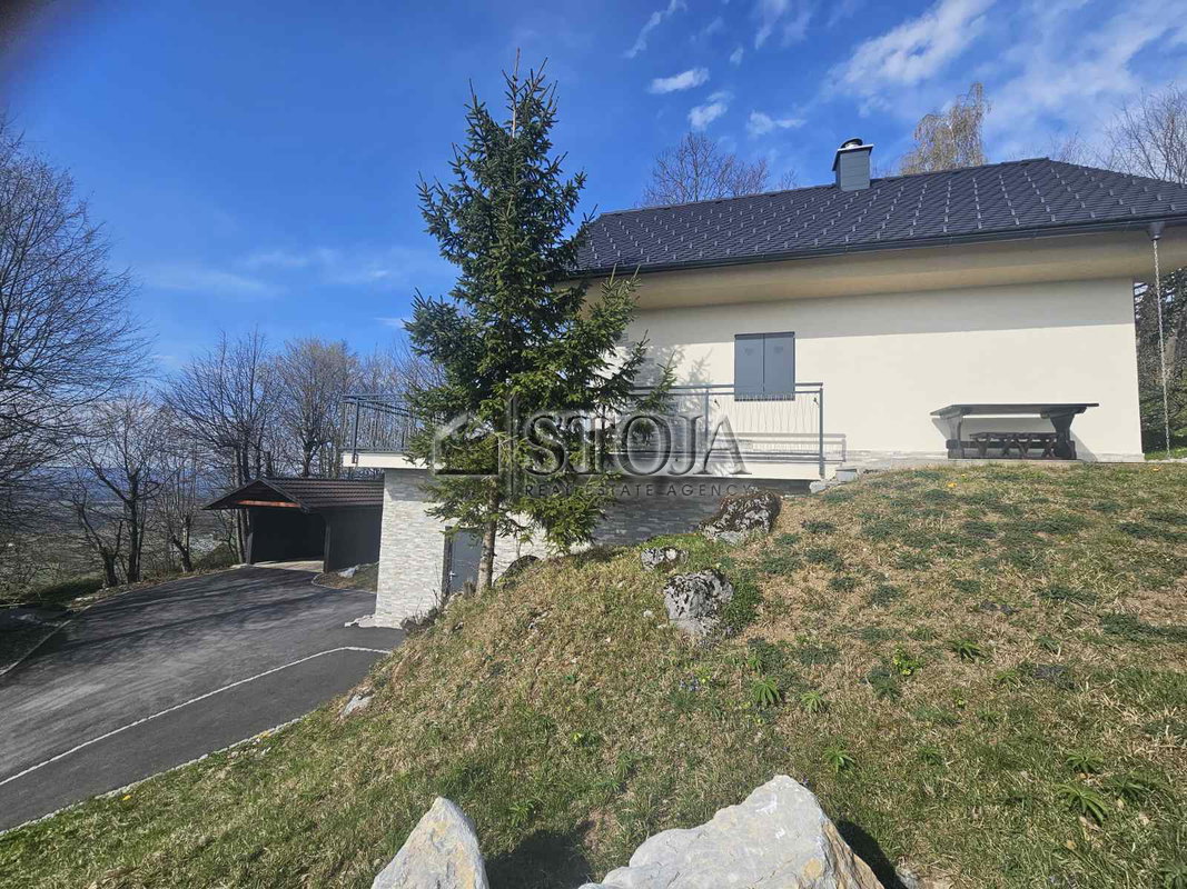 Location: Gorenjska, Cerklje na Gorenjskem, Apno