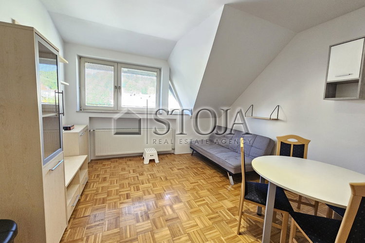 Lokacija: Ljubljana, Šiška, Šiška
