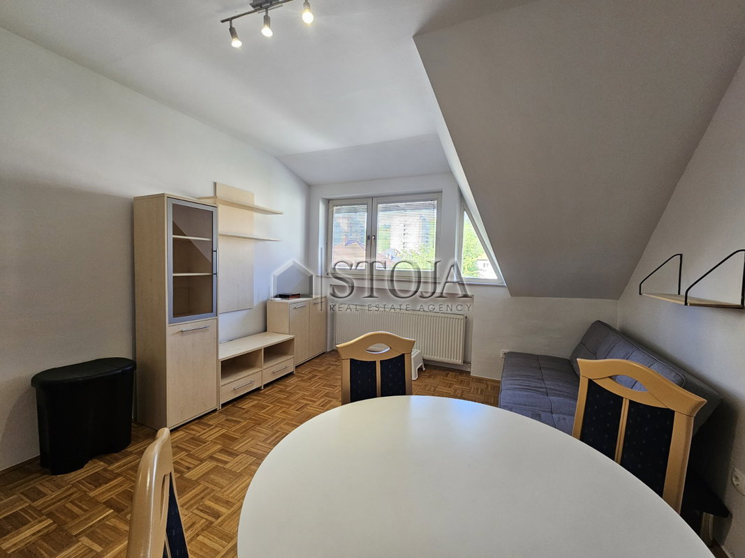 Lokacija: Ljubljana mesto, Šiška, Šiška