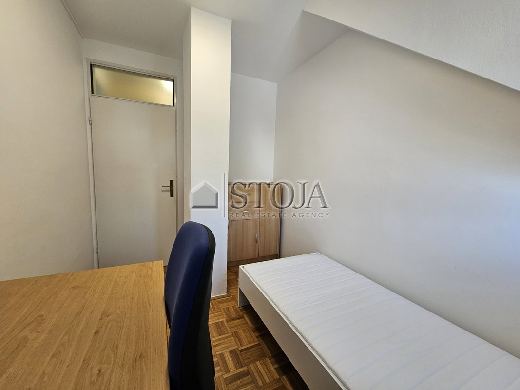 Lokacija: Ljubljana mesto, Šiška, Šiška