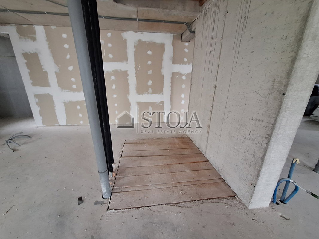 Lokacija: Ljubljana okolica, Logatec, Logatec