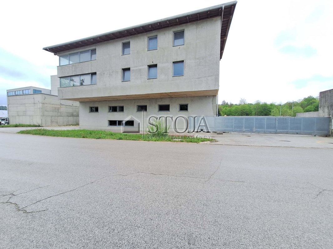 Lokacija: Ljubljana okolica, Logatec, Logatec