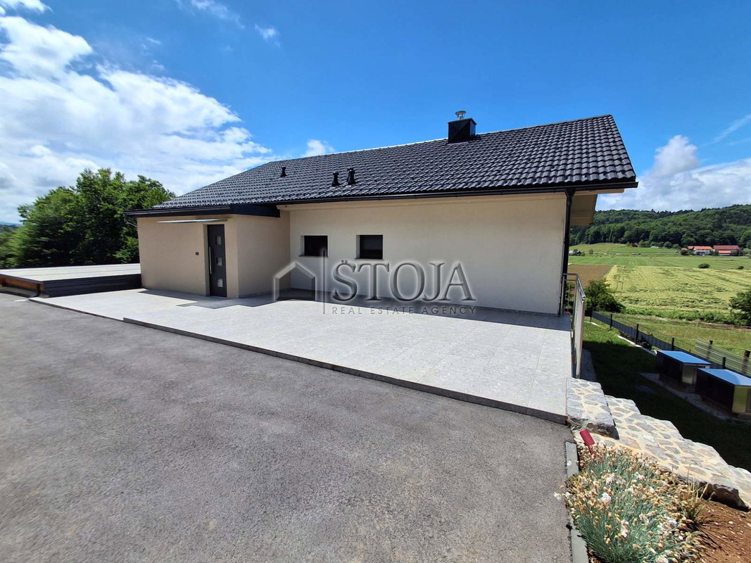 Location: Ljubljana okolica, Ivančna Gorica, Ivančna Gorica