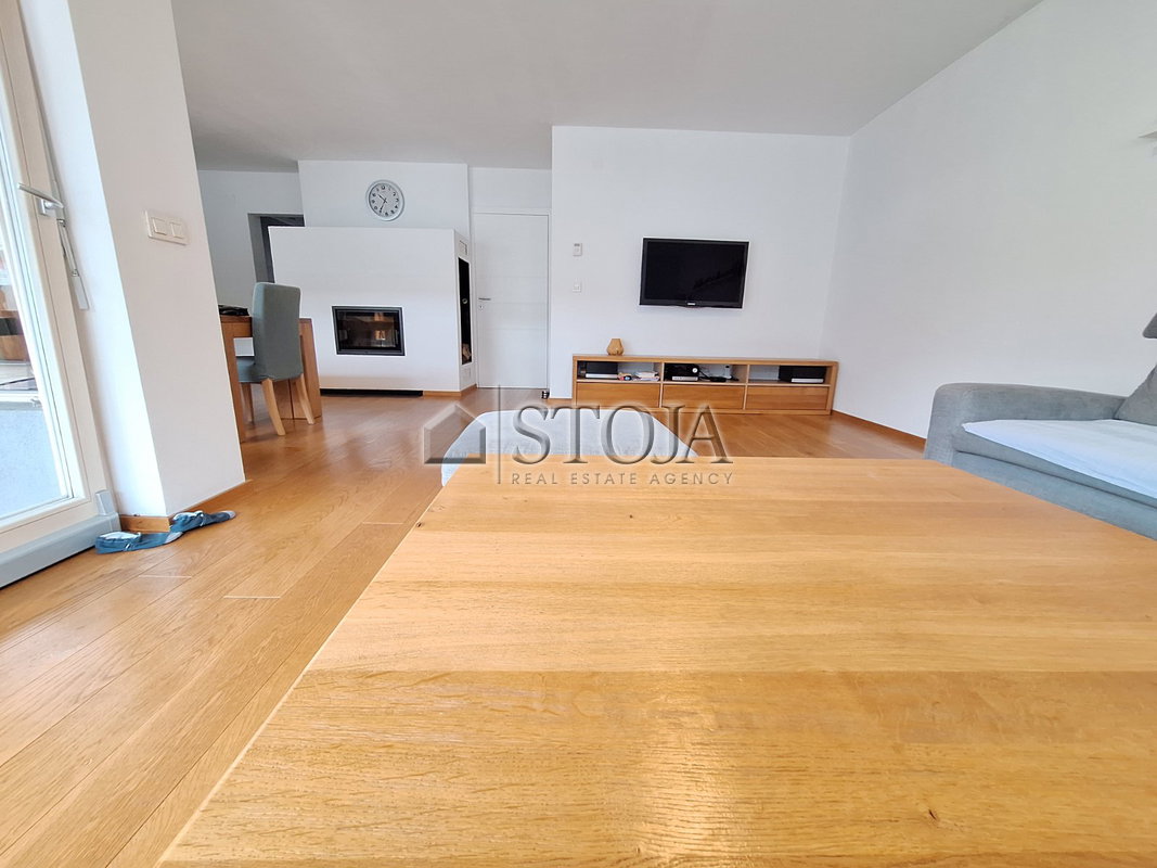 Lokacija: Ljubljana mesto, Šiška, Podutik