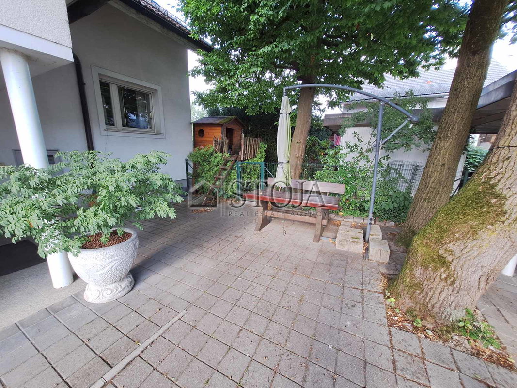 Lokacija: Ljubljana okolica, Domžale, Domžale