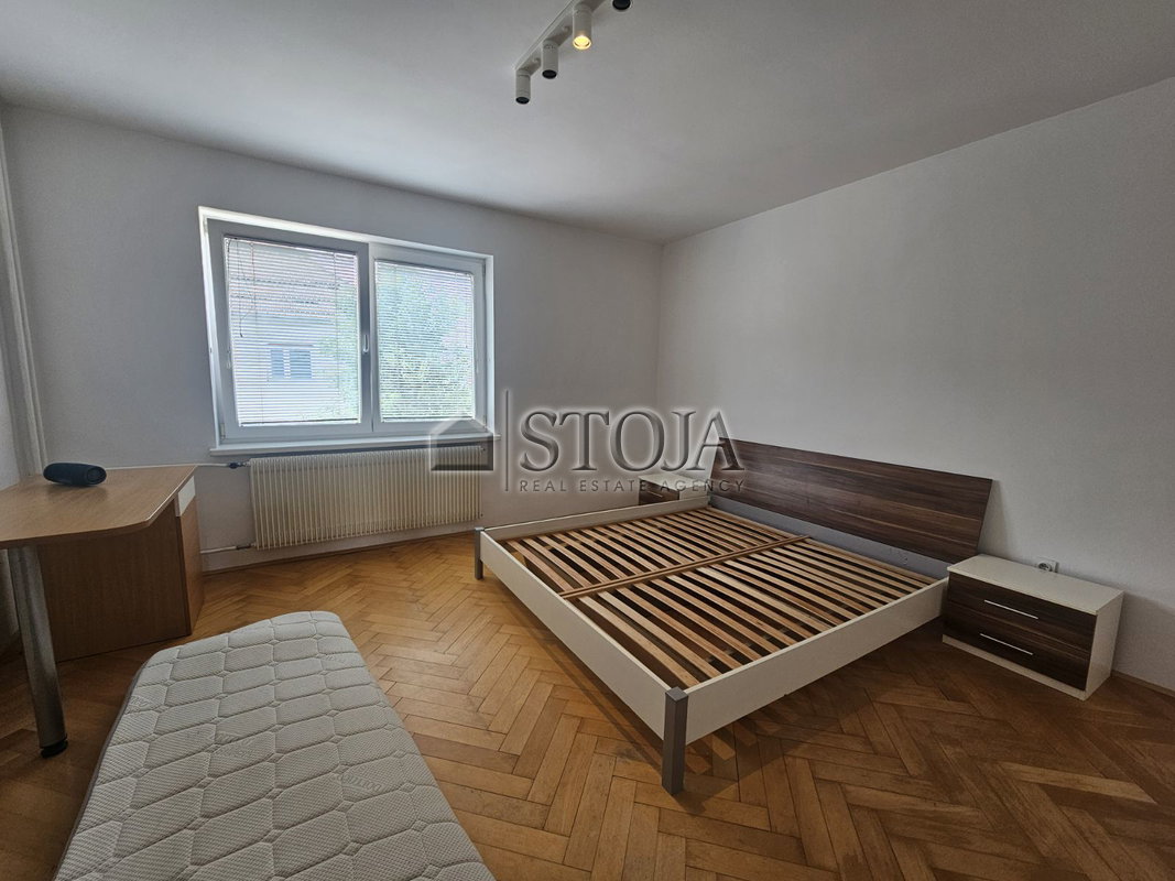 Lokacija: Ljubljana mesto, Moste-Polje, Kodeljevo