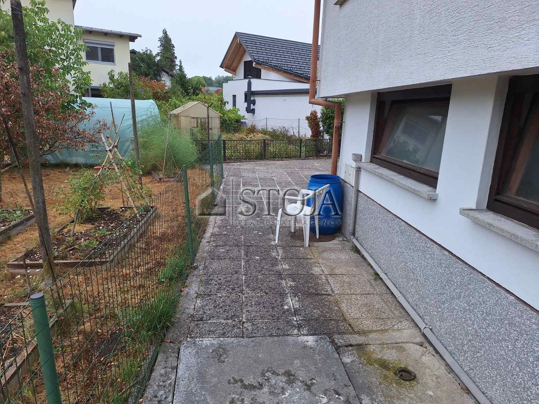 Location: Ljubljana okolica, Domžale, Rodica
