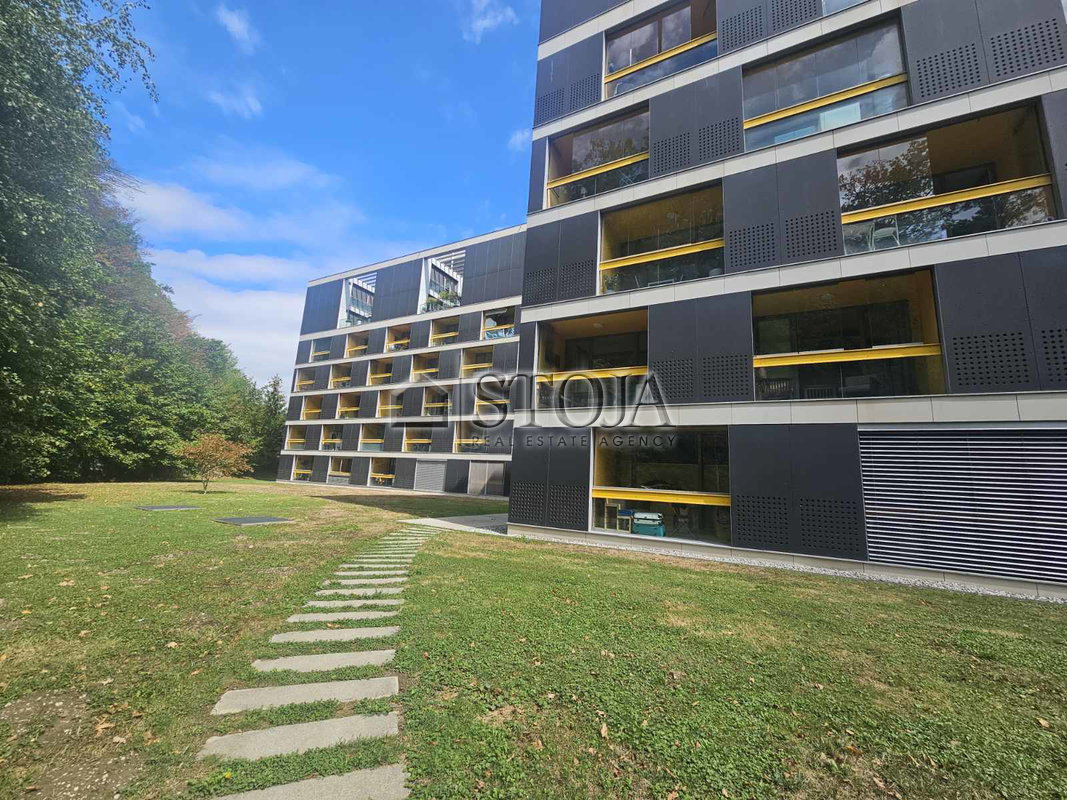 Location: Ljubljana mesto, Šiška, Šiška