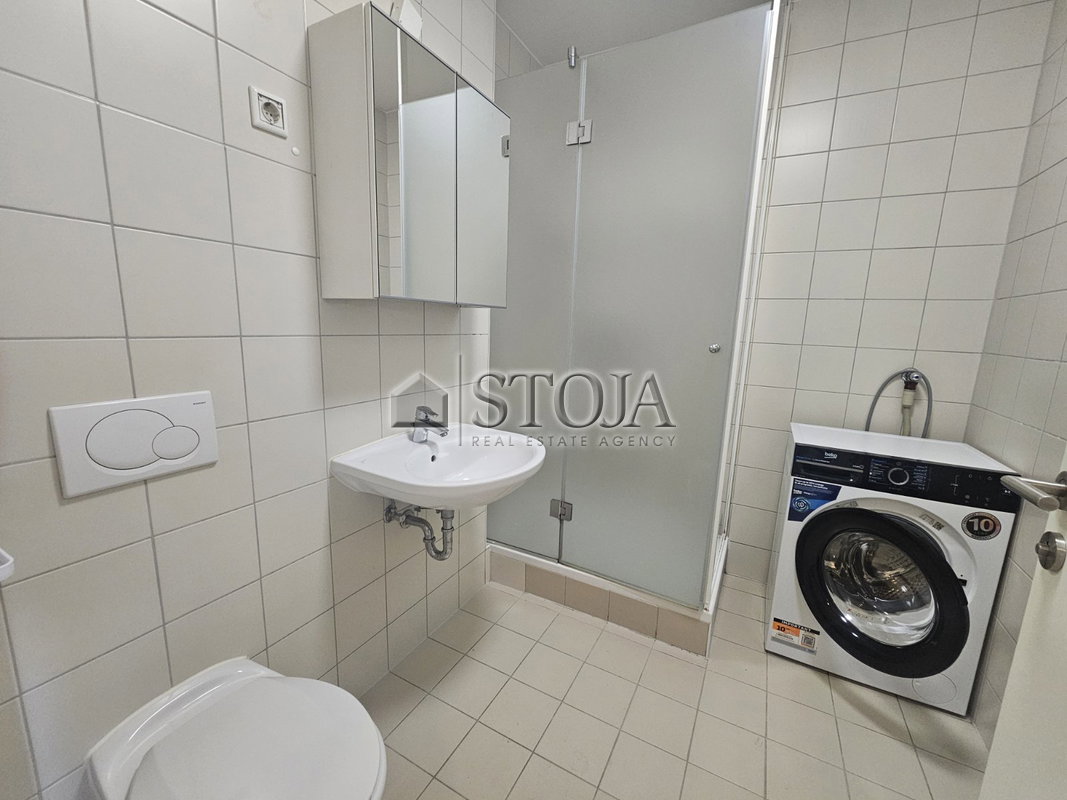 Location: Ljubljana mesto, Šiška, Šiška