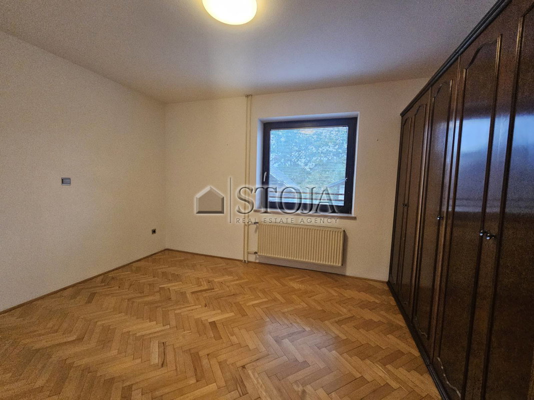 Lokacija: Gorenjska, Radovljica, Lesce