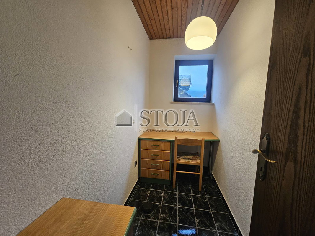 Lokacija: Gorenjska, Radovljica, Lesce