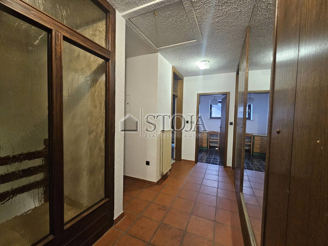 Lokacija: Gorenjska, Radovljica, Lesce