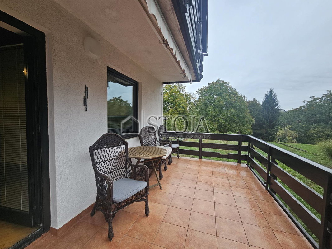 Lokacija: Gorenjska, Radovljica, Lesce
