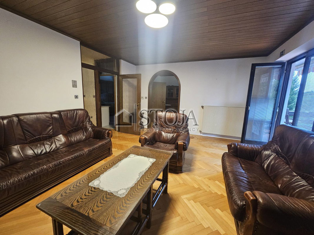 Lokacija: Gorenjska, Radovljica, Lesce