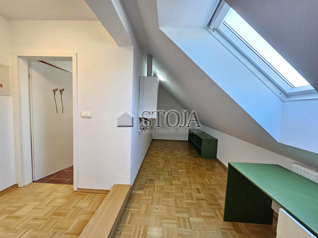 Location: Ljubljana okolica, Ivančna Gorica, Ivančna Gorica