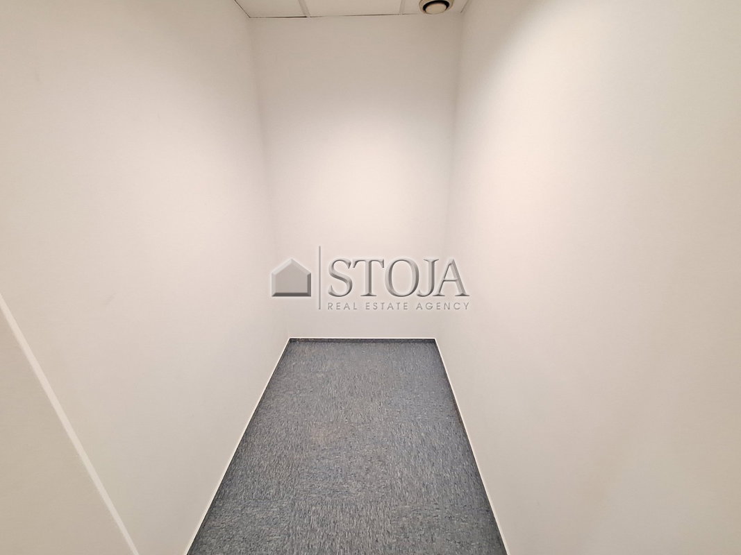 Lokacija: Ljubljana mesto, Moste-Polje, BTC