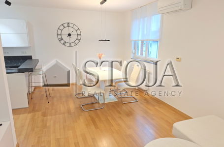 Lokacija: Ljubljana okolica, Domžale, Domžale