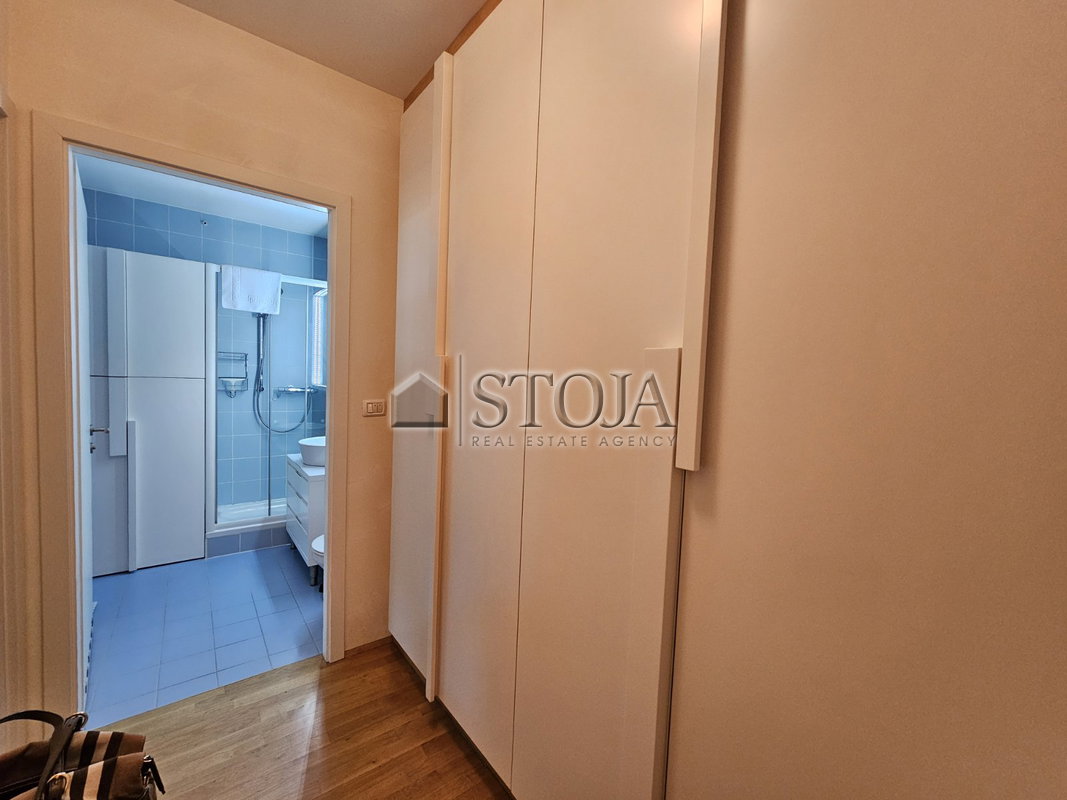 Lokacija: Ljubljana mesto, Šiška, Podutik