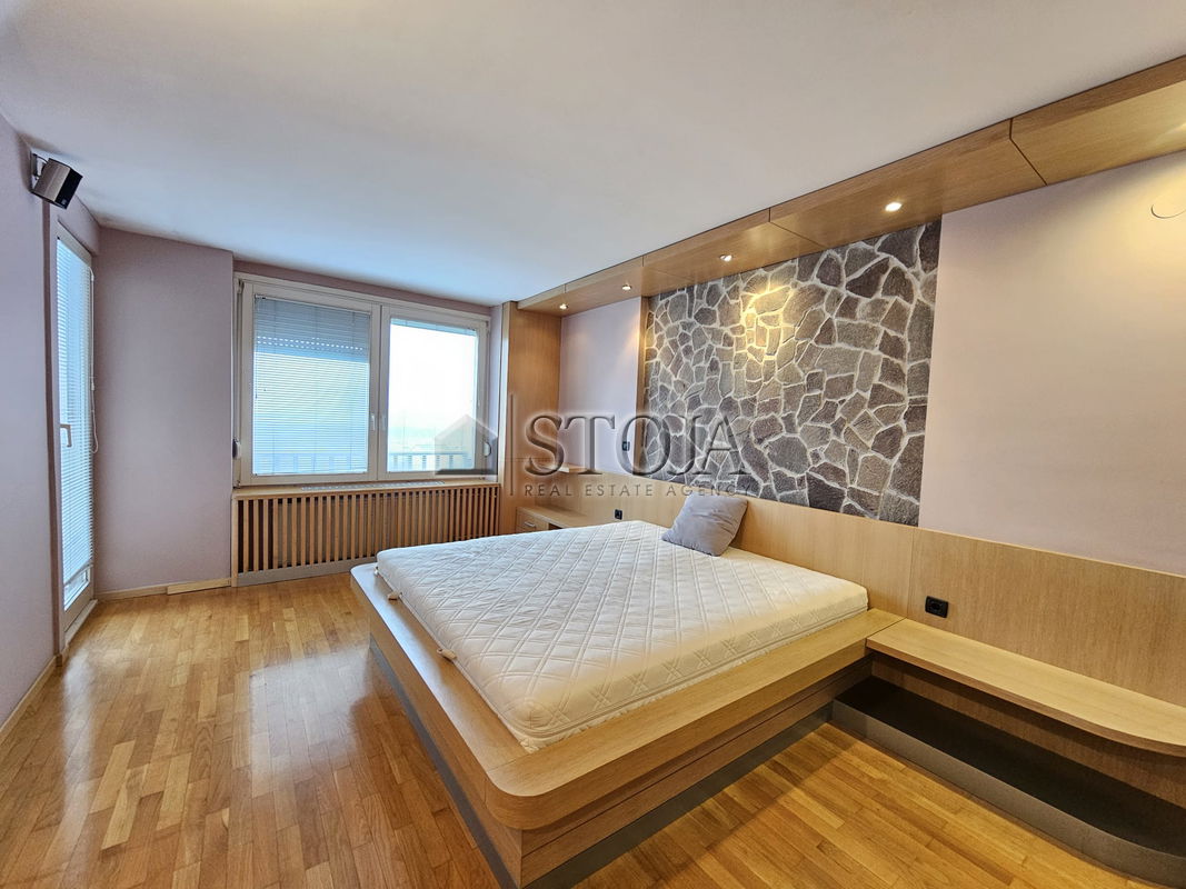 Location: Ljubljana City, Bežigrad, Bežigrad