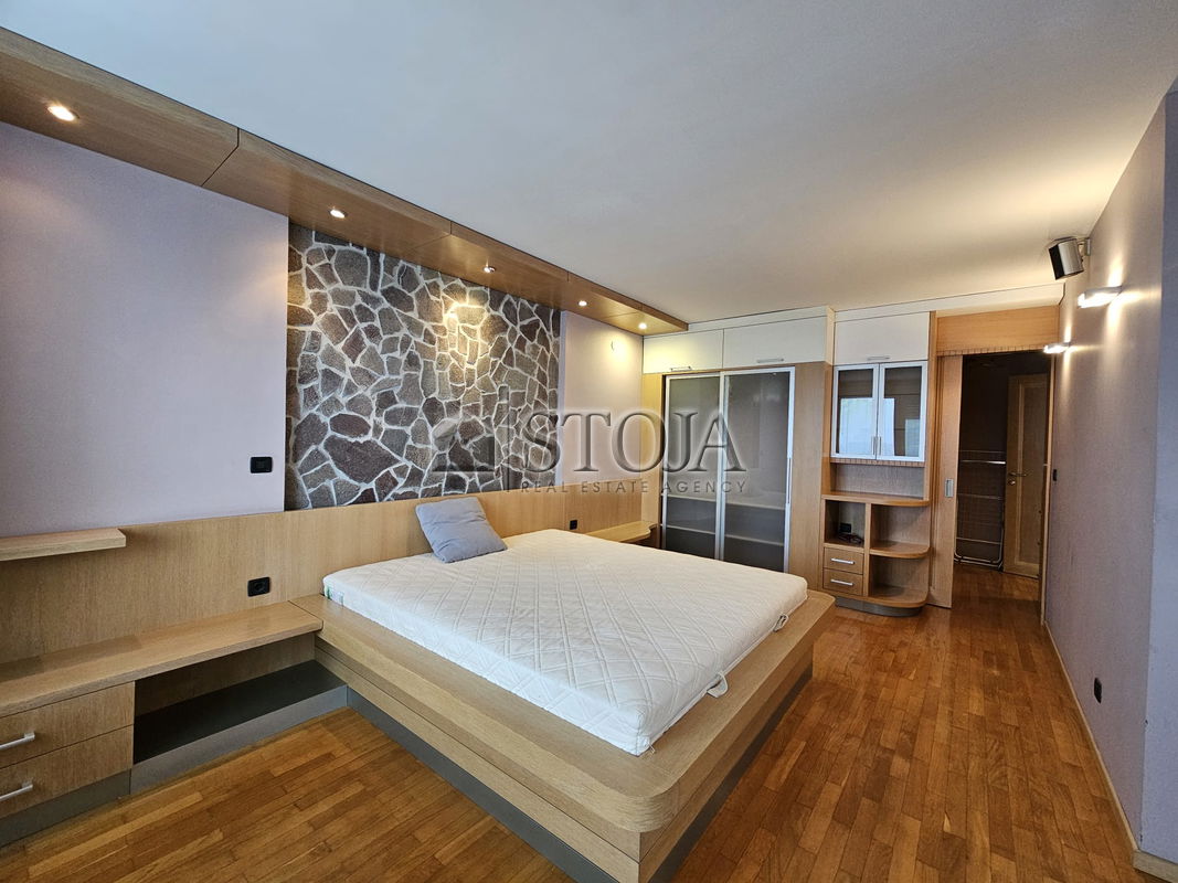 Location: Ljubljana City, Bežigrad, Bežigrad