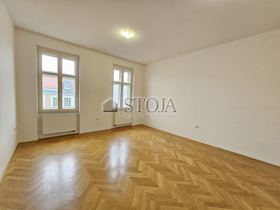 Lokacija: Ljubljana mesto, Center, Center