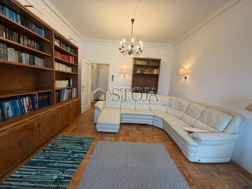 Location: Ljubljana mesto, Center, Center