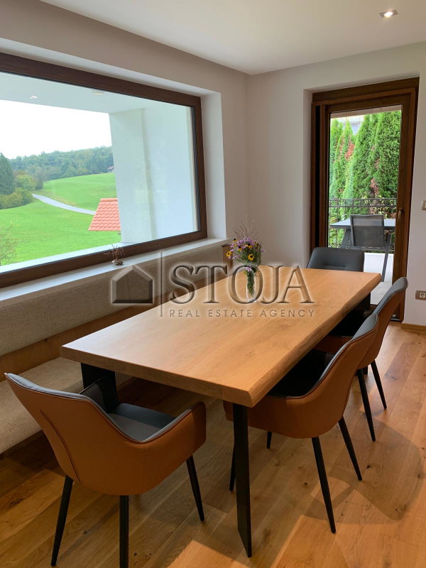 Location: Ljubljana okolica, Grosuplje, Grosuplje