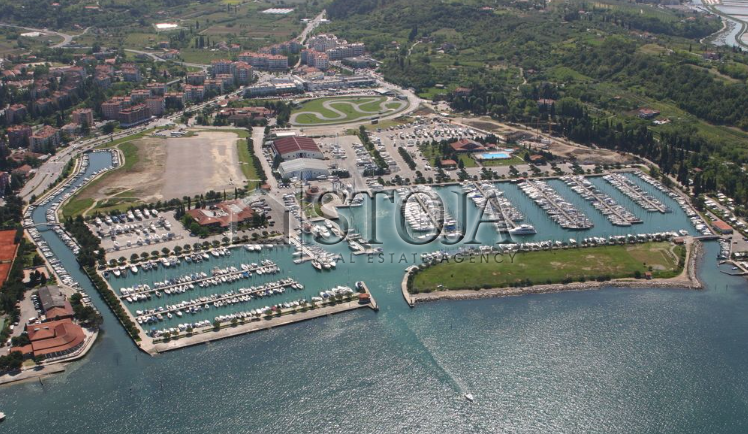 Lokacija: Obalno - kraška, Piran, Lucija
