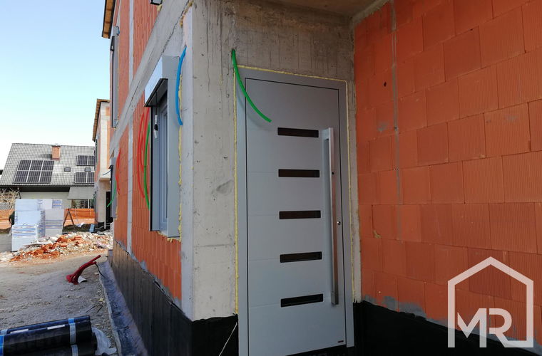 Location: Ljubljana City, Moste-Polje, Sostro