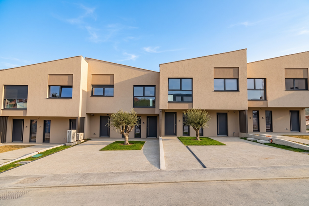 Location: Obalno - kraška, Koper, Šmarje